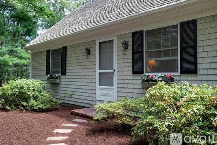 Sandwich House: 21 Oak Ridge Rd