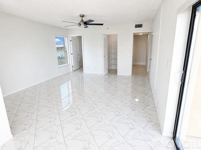 Delray Beach Condo: 7076 Huntington Lane