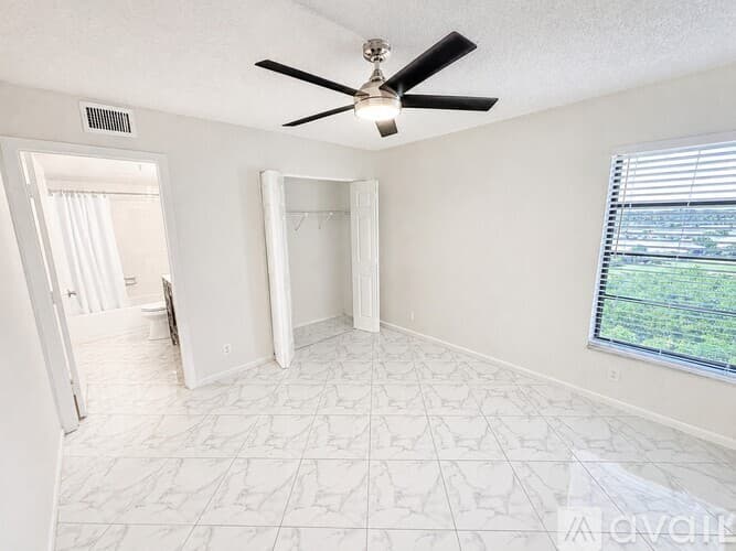 Delray Beach Condo: 7076 Huntington Lane