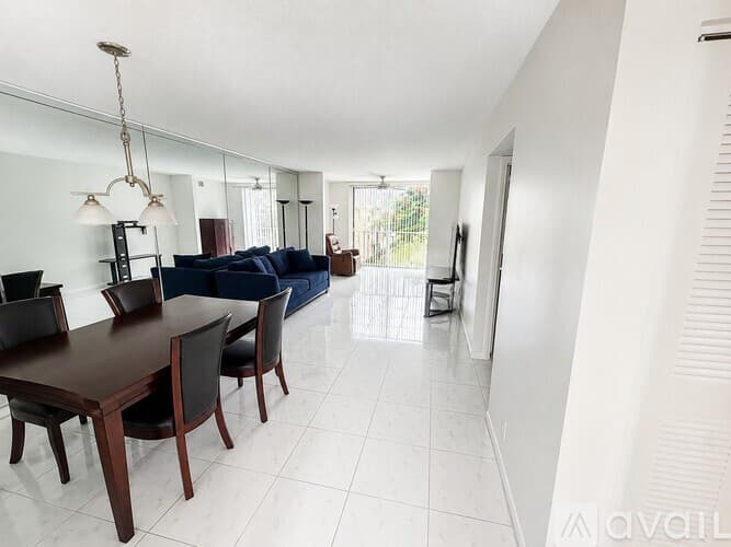 Delray Beach Condo: 14307 Bedford Drive