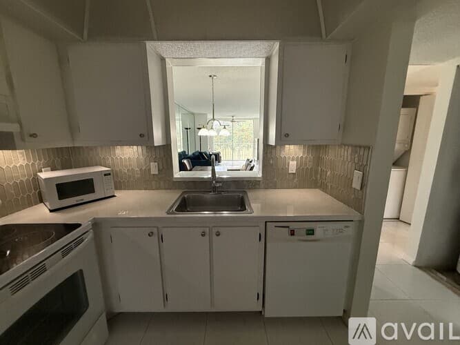 Delray Beach Condo: 14307 Bedford Drive
