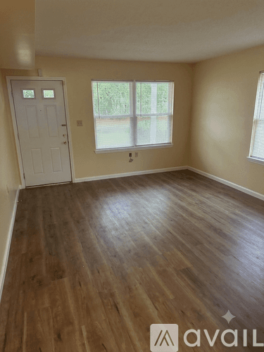 Newark House: 836 Hunterdon Street