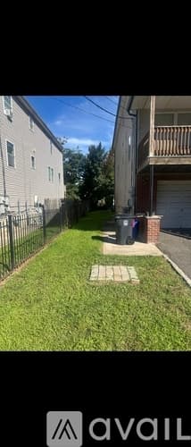 Newark House: 836 Hunterdon Street
