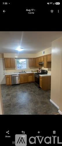 Newark House: 836 Hunterdon Street