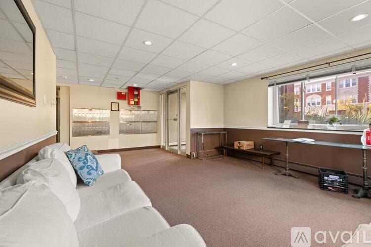 Arlington Condo: 215 Massachusetts Avenue