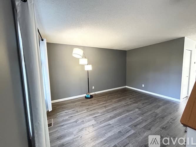 Apple Valley Townhome: 15535 Flyboat Lane