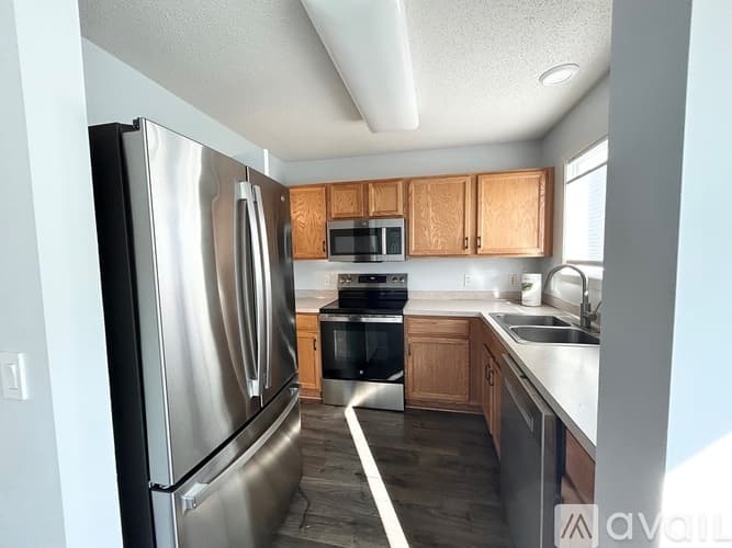 Apple Valley Townhome: 15535 Flyboat Lane