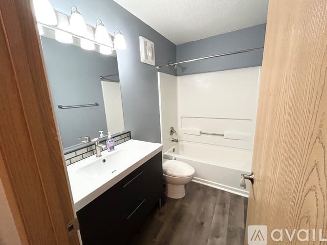 Apple Valley Townhome: 15535 Flyboat Lane