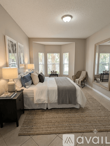 Longwood House: 808 Shell Lane