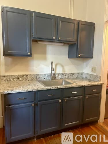 Amherst Apartment: 69 South Pleasant Street