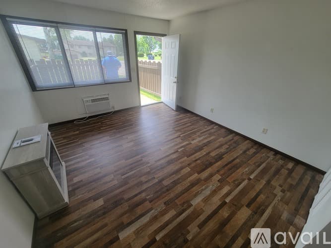 Sparta Apartment: 1005 St Anne St