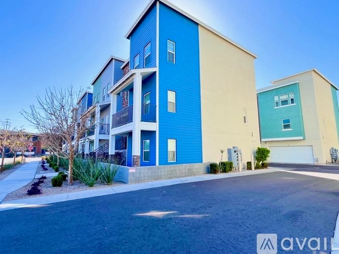 Phoenix Apartment: 3434 N Longview Ave