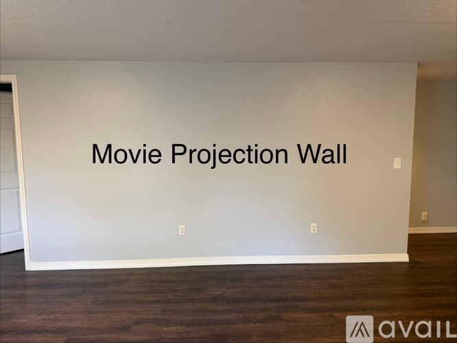 Valley Center House: 630 W Scott St