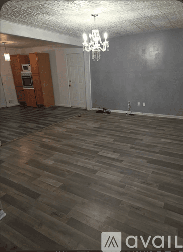 Jonesboro House: 10895 Thrasher Rd