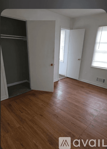 Jonesboro House: 10895 Thrasher Rd