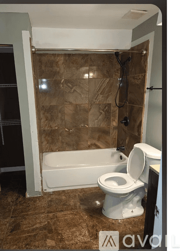 Jonesboro House: 10895 Thrasher Rd