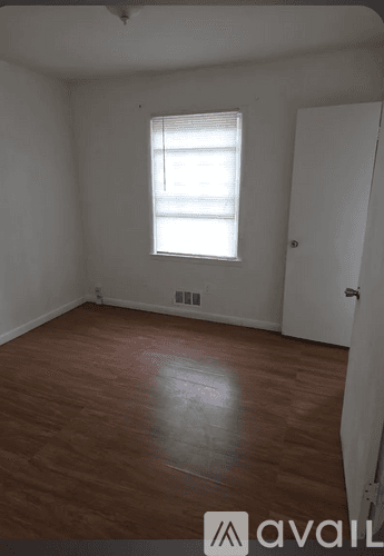 Jonesboro House: 10895 Thrasher Rd