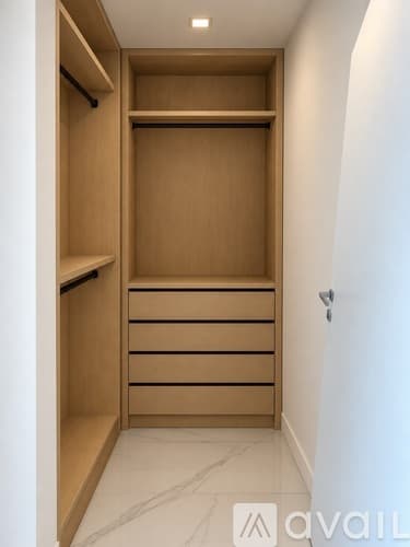 Hallandale Beach Apartment: 1000 E Hallandale Beach Blvd