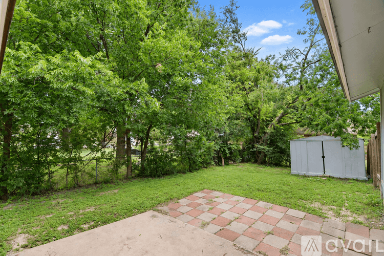 Temple Apartment: 2305 Bunker Hill Dr