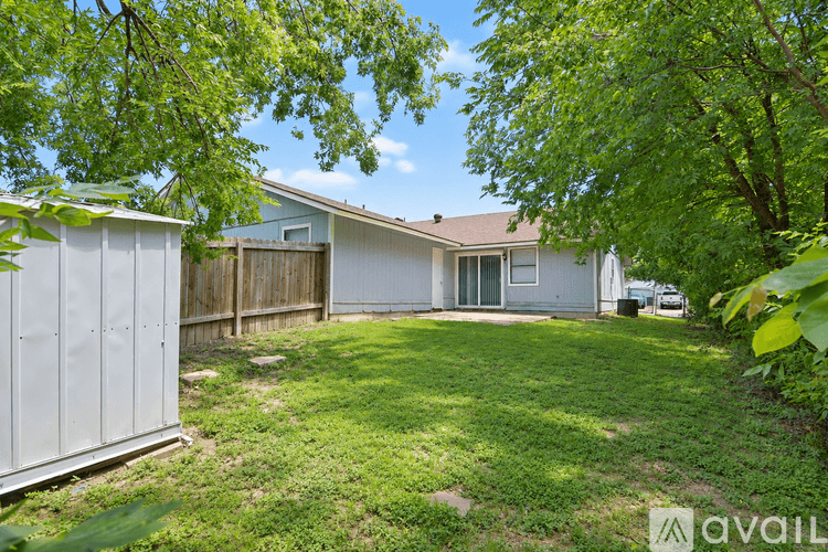 Temple Apartment: 2305 Bunker Hill Dr