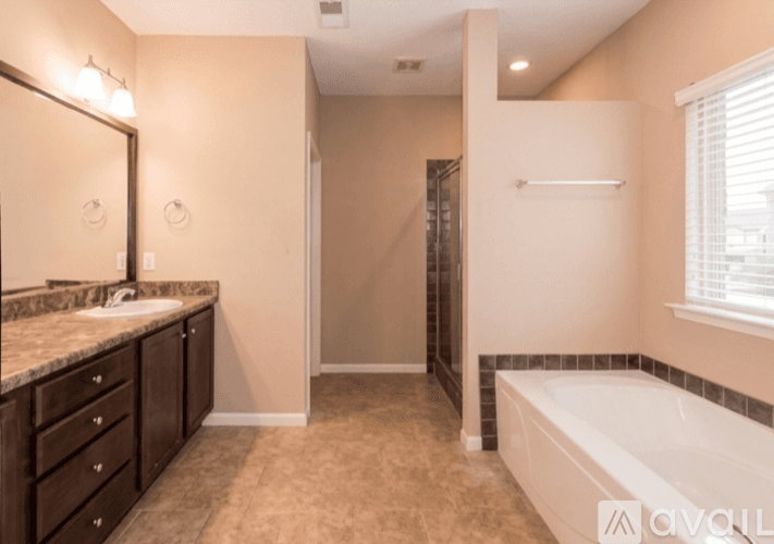 Moody House: 3076 Rosewalk Drive