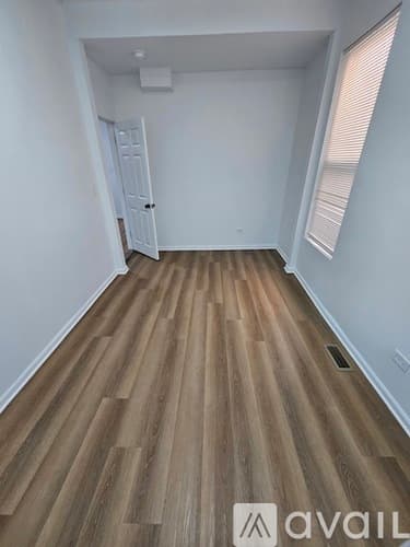 Chicago House: 7042 S Vernon Ave