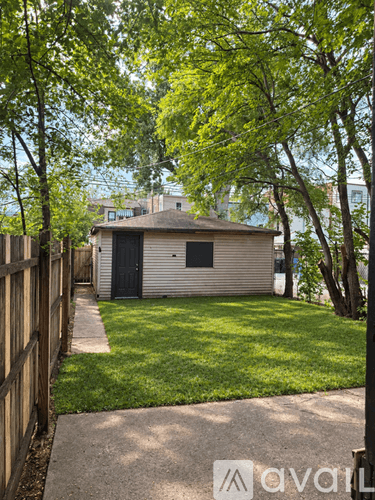 Chicago House: 7042 S Vernon Ave