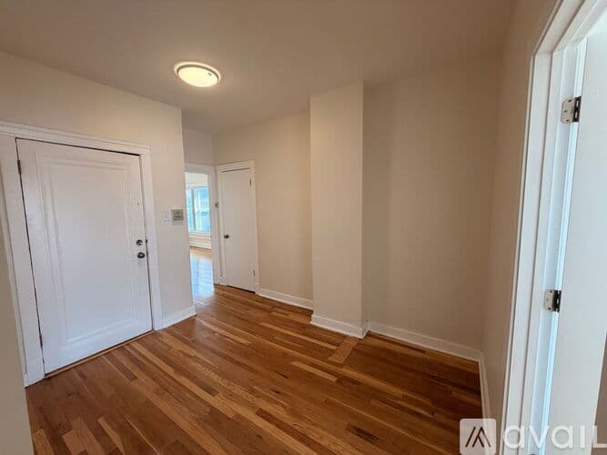 Chicago Apartment: 4906 N St Louis Ave