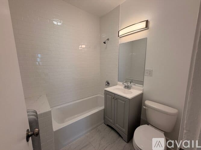 Chicago Apartment: 4906 N St Louis Ave