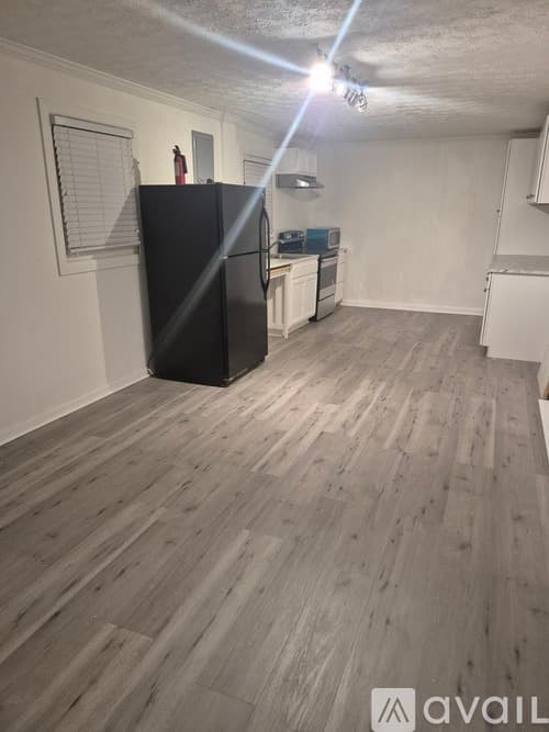 College Park Apartment: College Park