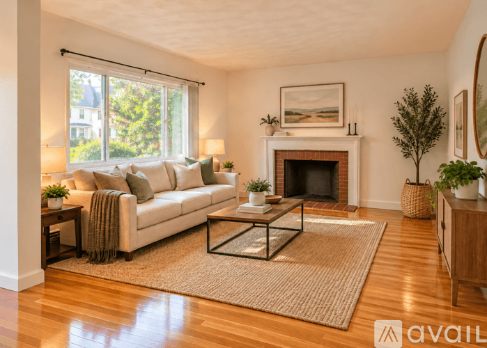 Newton Apartment: 108 110 Manet Rd