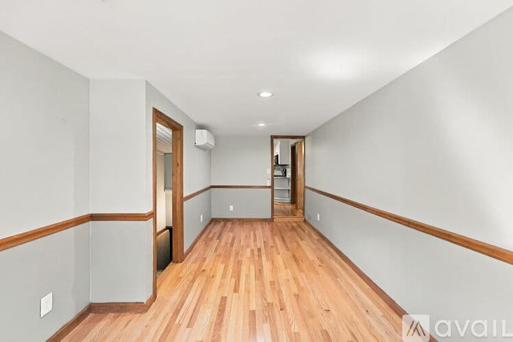 North Smithfield House: 22 Urrico Ave