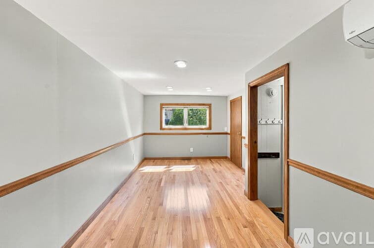 North Smithfield House: 22 Urrico Ave