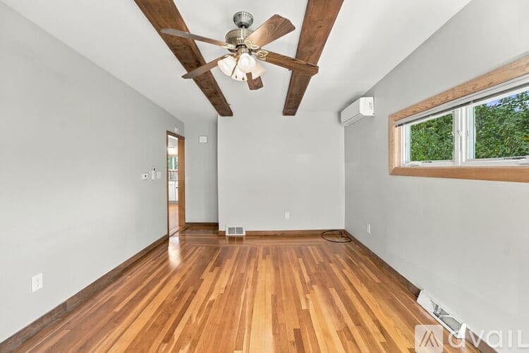 North Smithfield House: 22 Urrico Ave