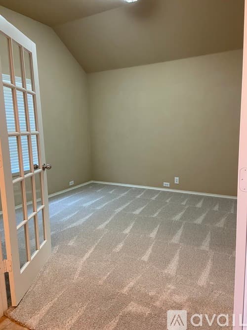 Fort Worth House: 8945 Riscky Trl