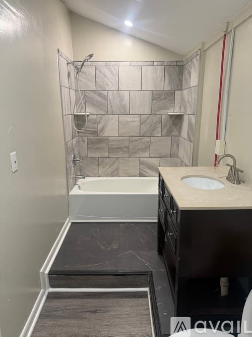 Anderson Apartment: 221 Richey St