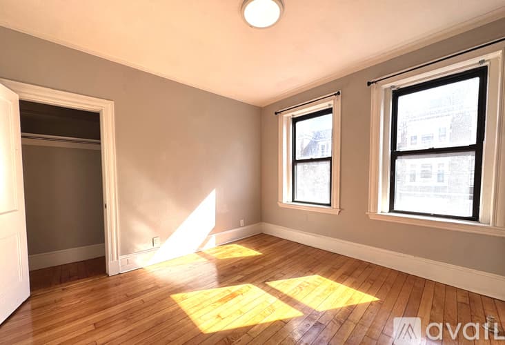 Boston Apartment: 100 Linden St