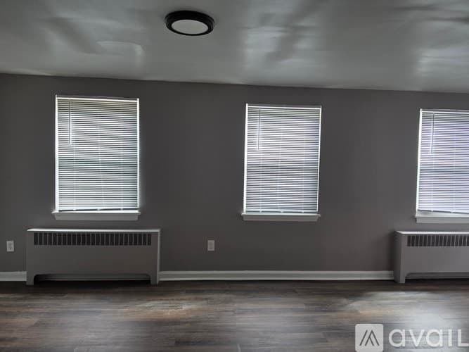 Chester Apartment: 204 West Parkway Avenue
