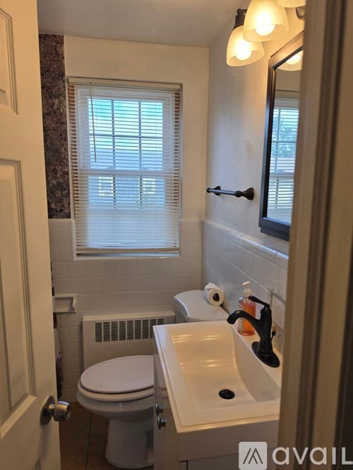 Chester Apartment: 204 West Parkway Avenue