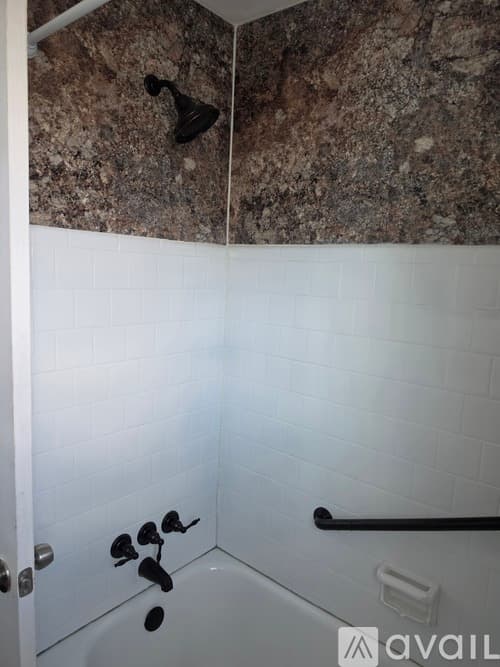 Chester Apartment: 204 West Parkway Avenue