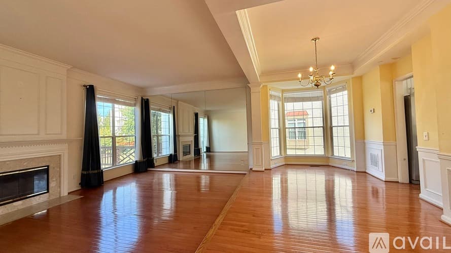 Sterling Townhome: 47612 Watkins Island Square