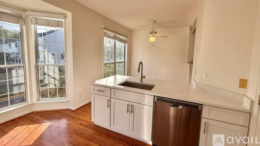 Sterling Townhome: 47612 Watkins Island Square