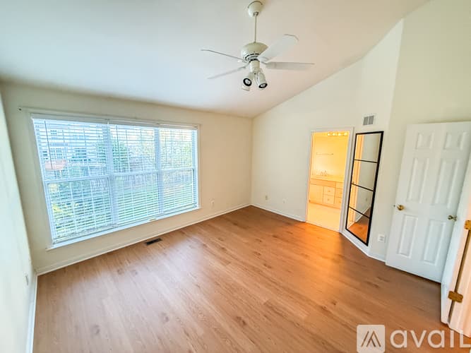 Sterling Townhome: 47612 Watkins Island Square