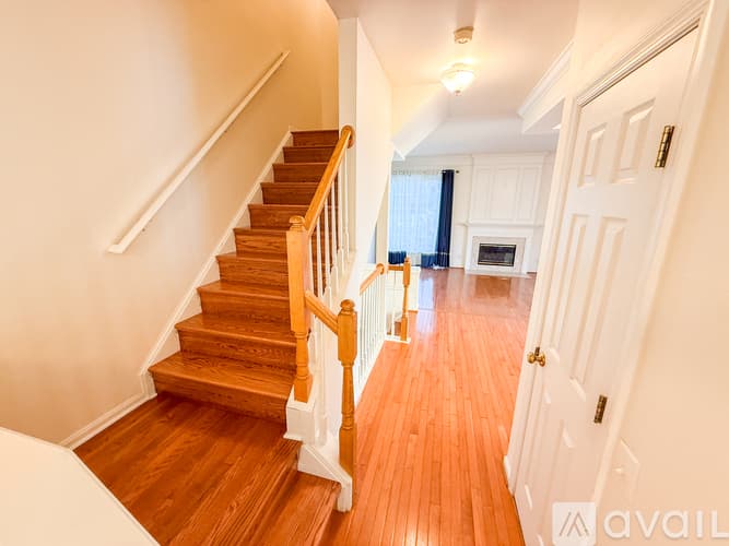 Sterling Townhome: 47612 Watkins Island Square