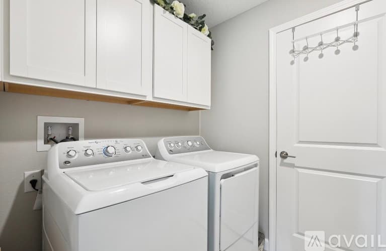 Lutz Townhome: 1306 White Fox Run