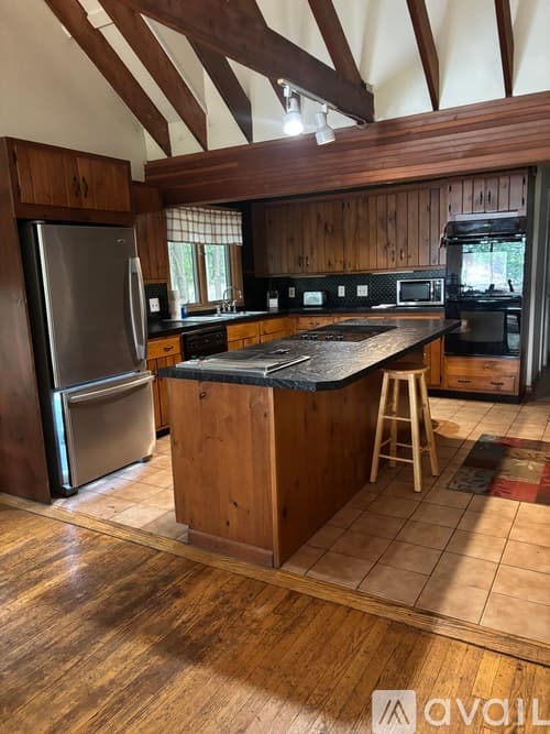 Oneida County House: Hilltop Road
