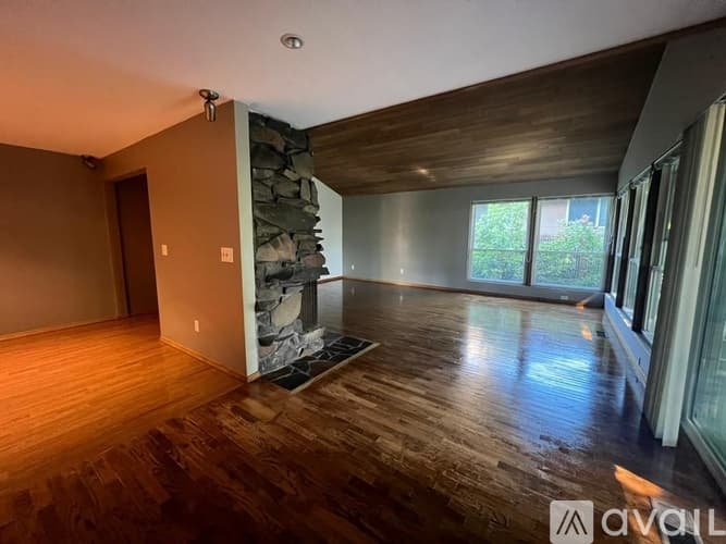 Bellevue House: 6225 129th Place Southeast