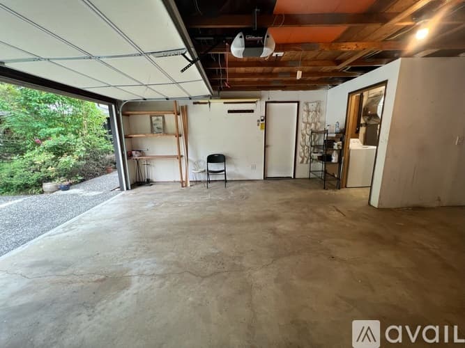 Bellevue House: 6225 129th Place Southeast