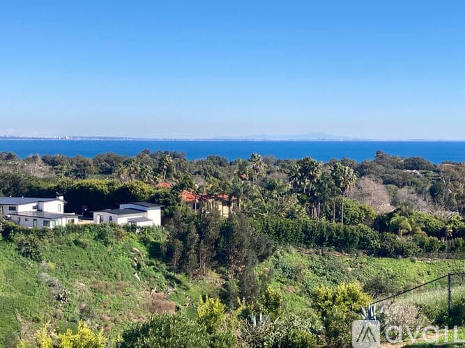 Malibu House: 6722 Dume Dr