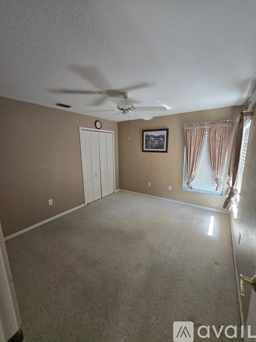 Zephyrhills House: 1821 Tangledvine Dr